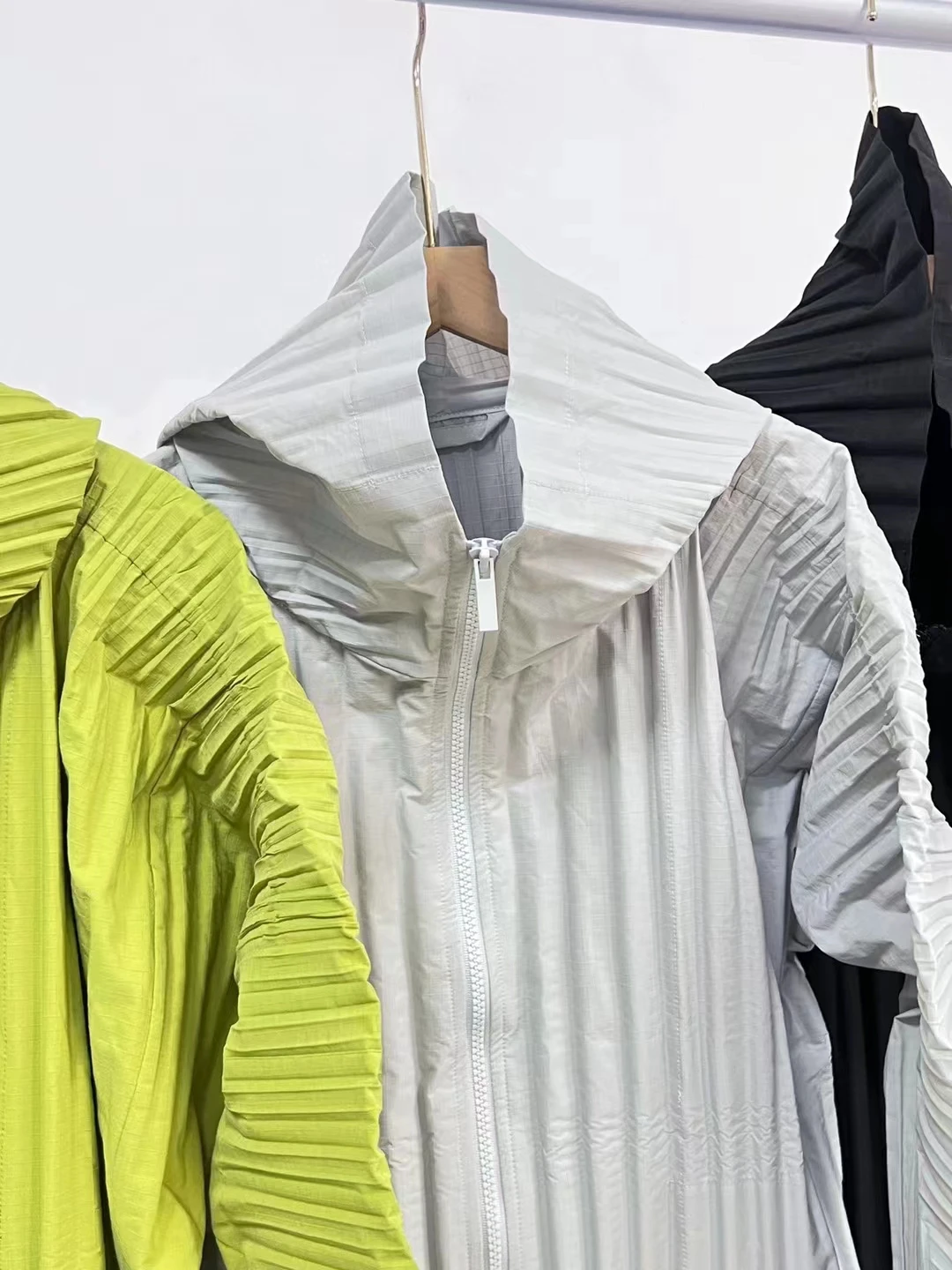 Pleats Pleated Men's Jacket Punching Jacket 2024 Summer New Solid Color Mountaineering Camping Personality Jacket Men's Clothing 4