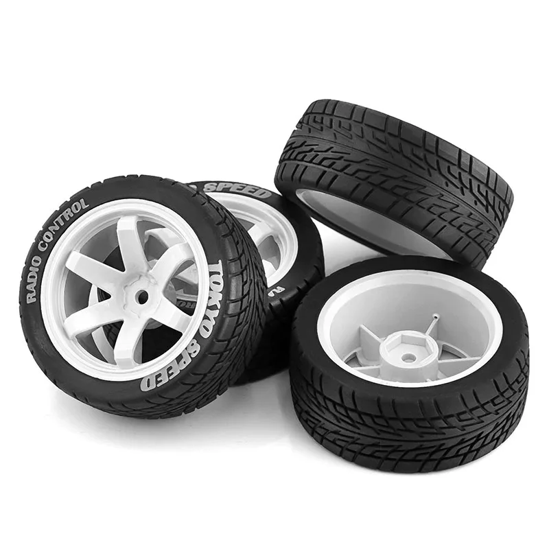 Pneus caoutchouc pour voiture RC 68x27mm de côté, pièces de rechange avec flanc texturé.