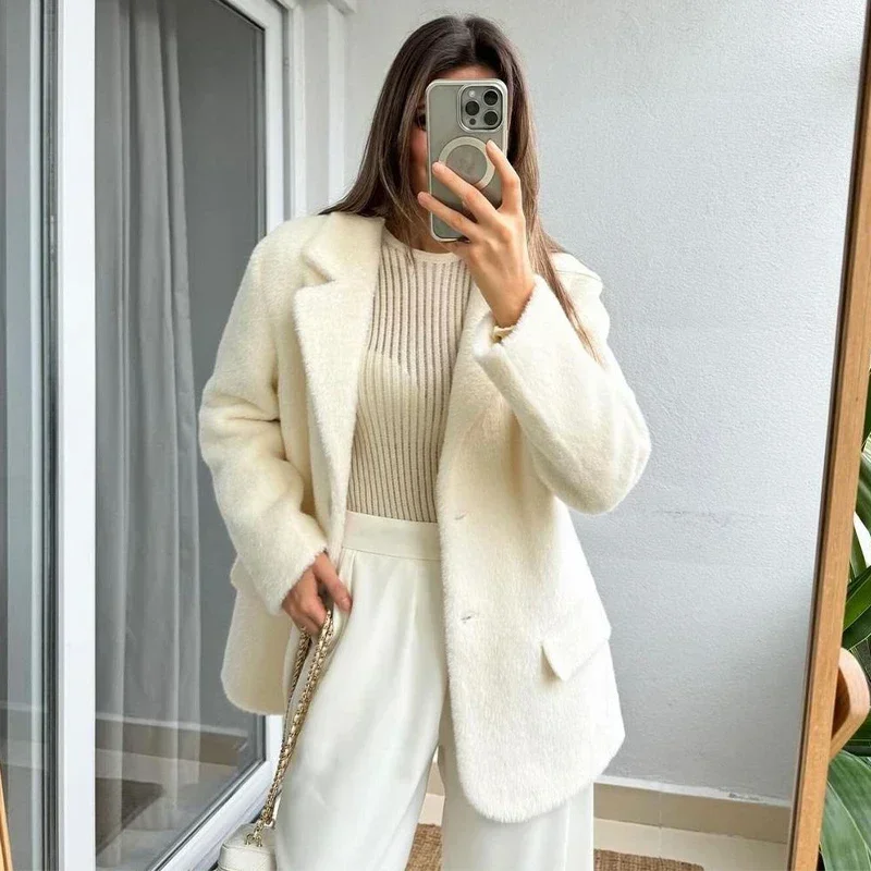 White Mohair Blazer Coat Women Loose Lapel Single-breasted Long Sleeve Thick Warm Jackets 2025 New Office Lady Street Outerwear 10 White Mohair Blazer Coat Women Loose Lapel Single-breasted Long Sleeve Thick Warm Jackets 2025 New Office Lady Street Outerwear
