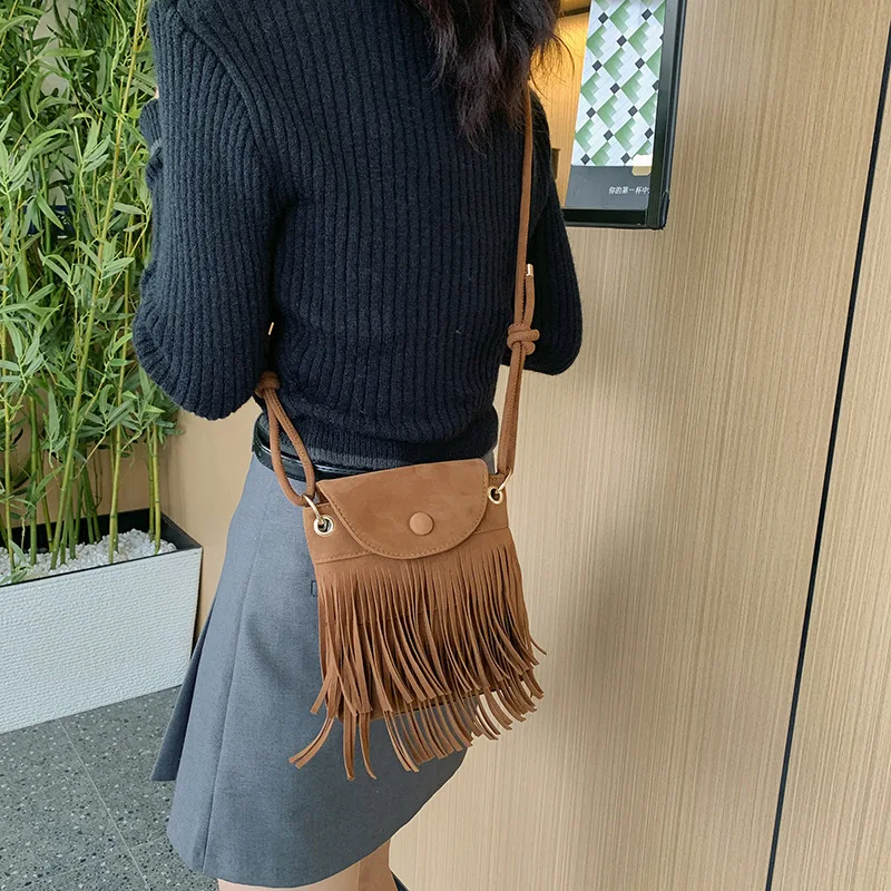

Simple Suede Trend Tassel Retro Female Crossbody Bag Large-capacity Leisure Slung Small Designer Luxury Brand Shoulder Bag