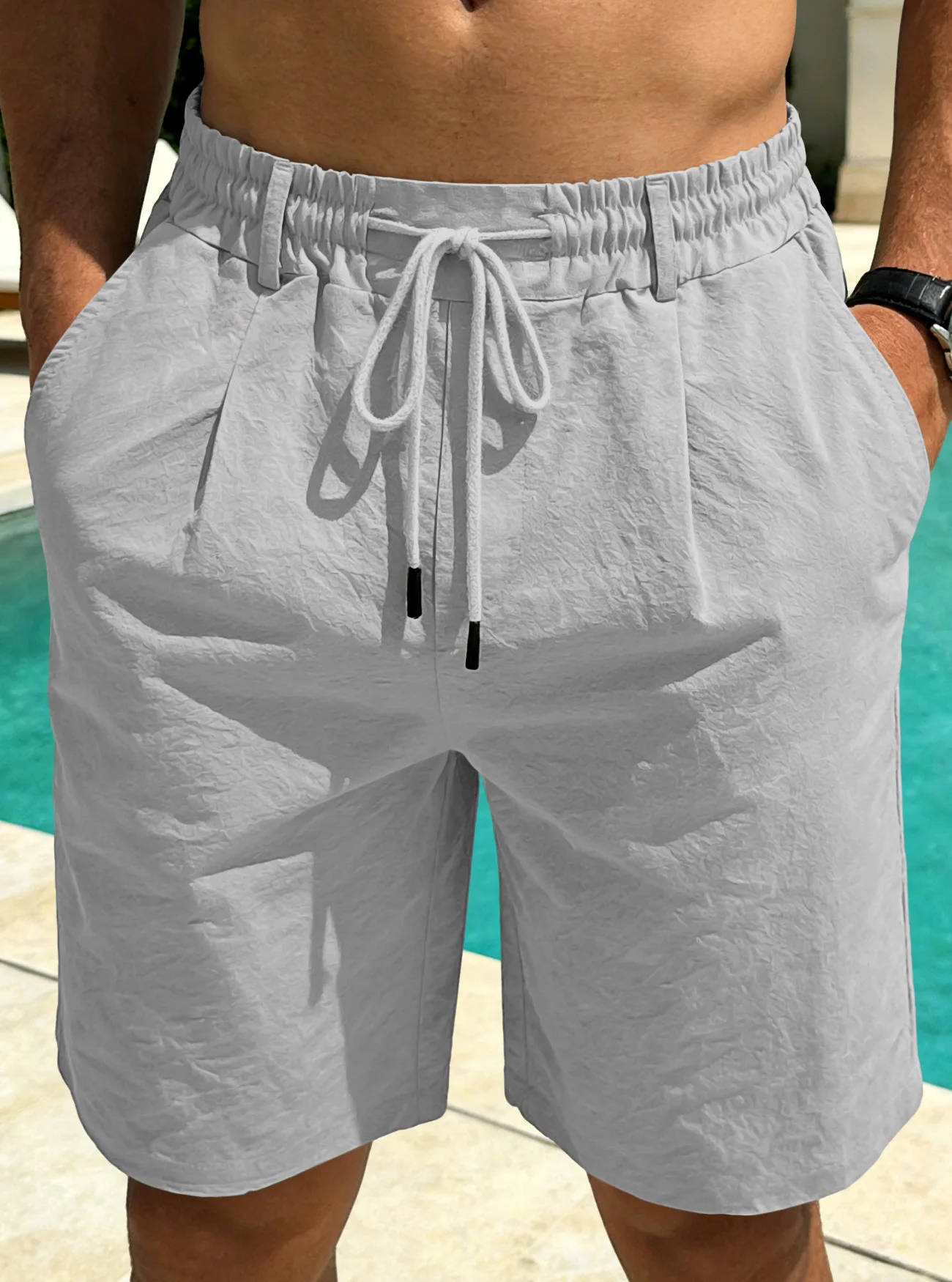 Men’s lightweight breathable quick-dry drawstring casual sports shorts gray