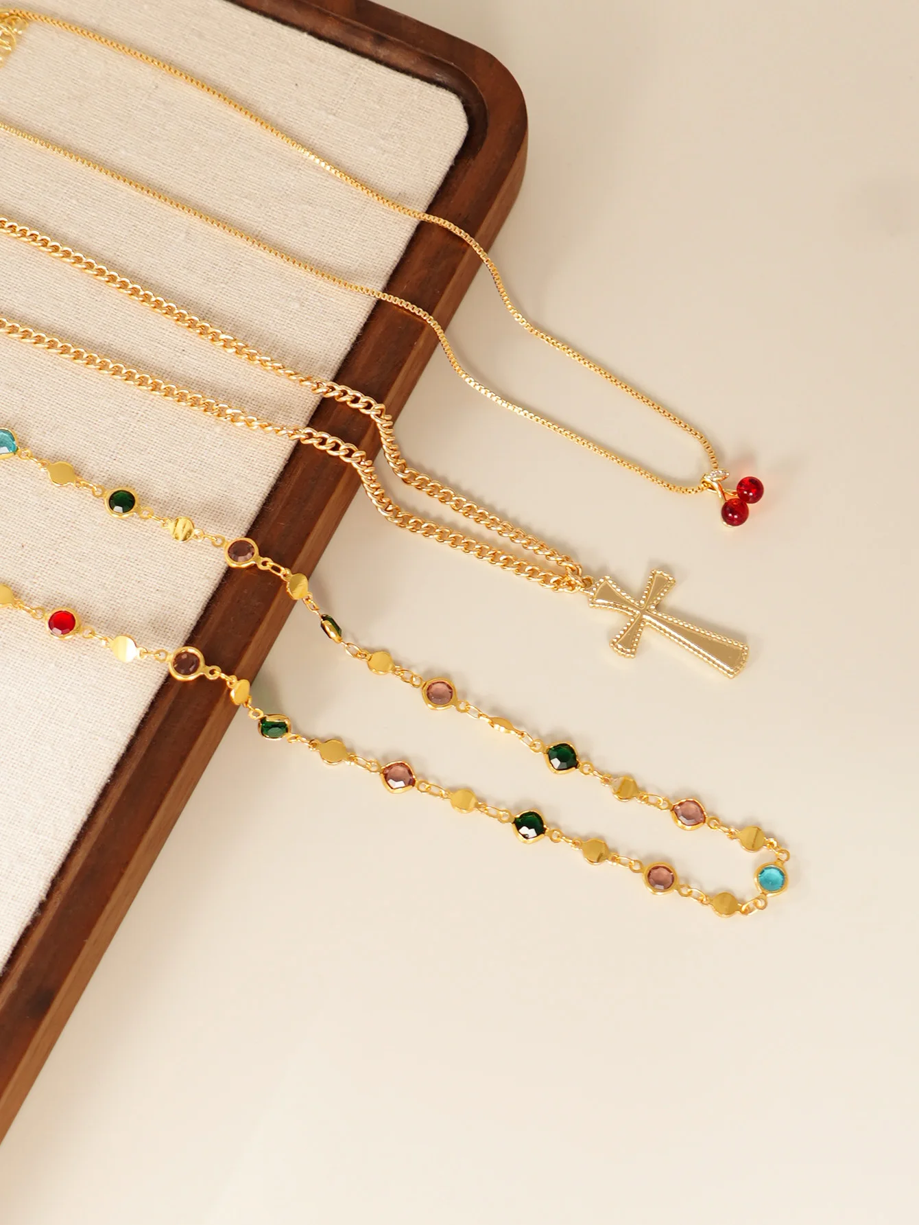 3pcs Minimalist Charm Cross Pendant Glass Chain Stacked Womens Necklace