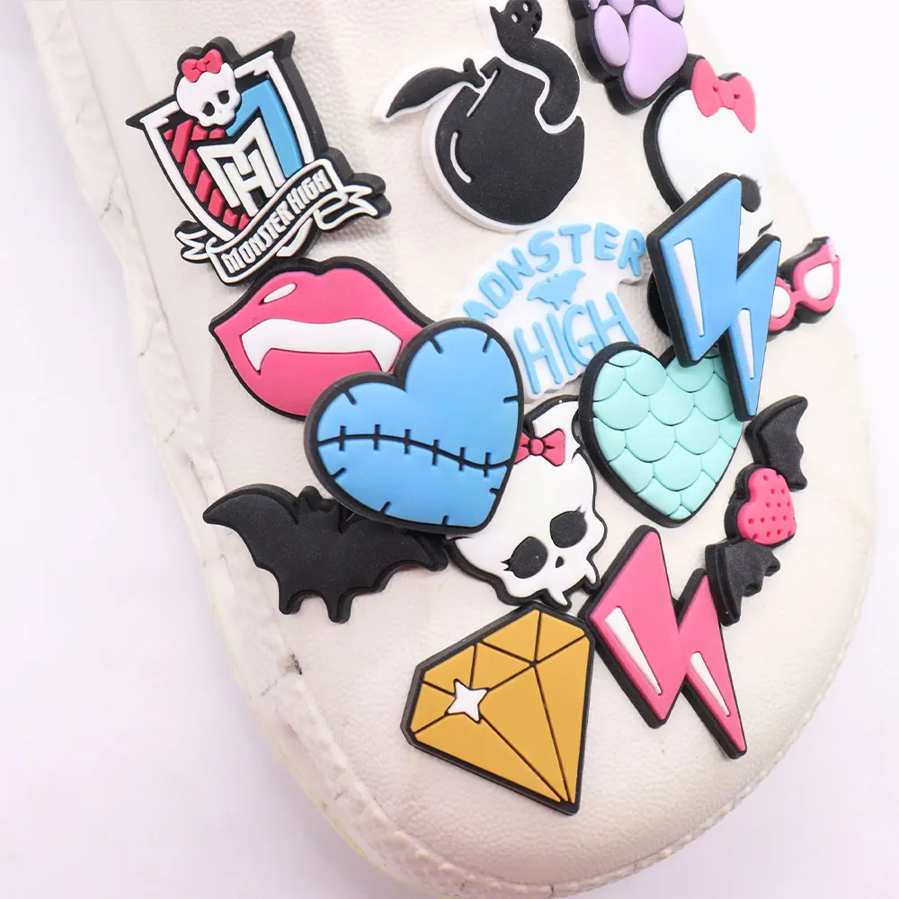 

Mix 50Pcs PVC Croc Charms Cartoon Apple Diamond Skull Bat Glasses Light Hole Slipper Decoration Sandals Shoes Accessories
