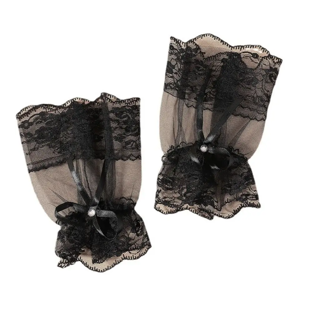 Рисунок 3 - Кружевные перчатки с накладными рукавами