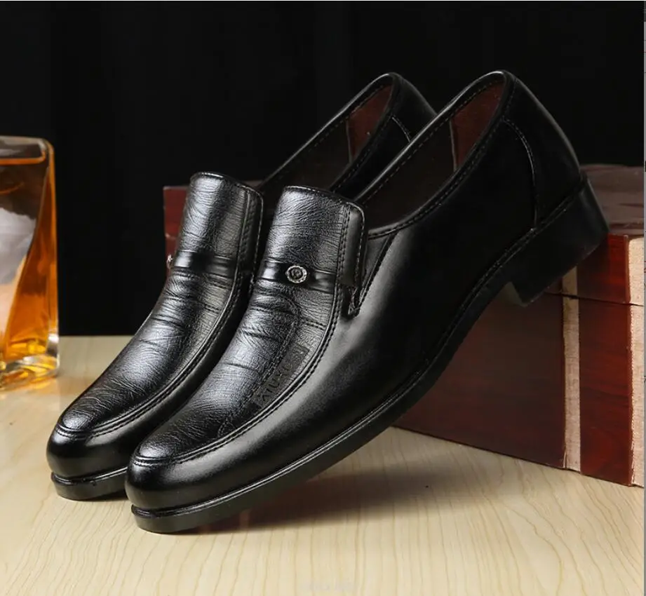 Winter Men PU Leather fur Shoes High Quality Elastic Autumn Fashion Spring Solid Tenacity Comfortable Men's Casual leather shoes