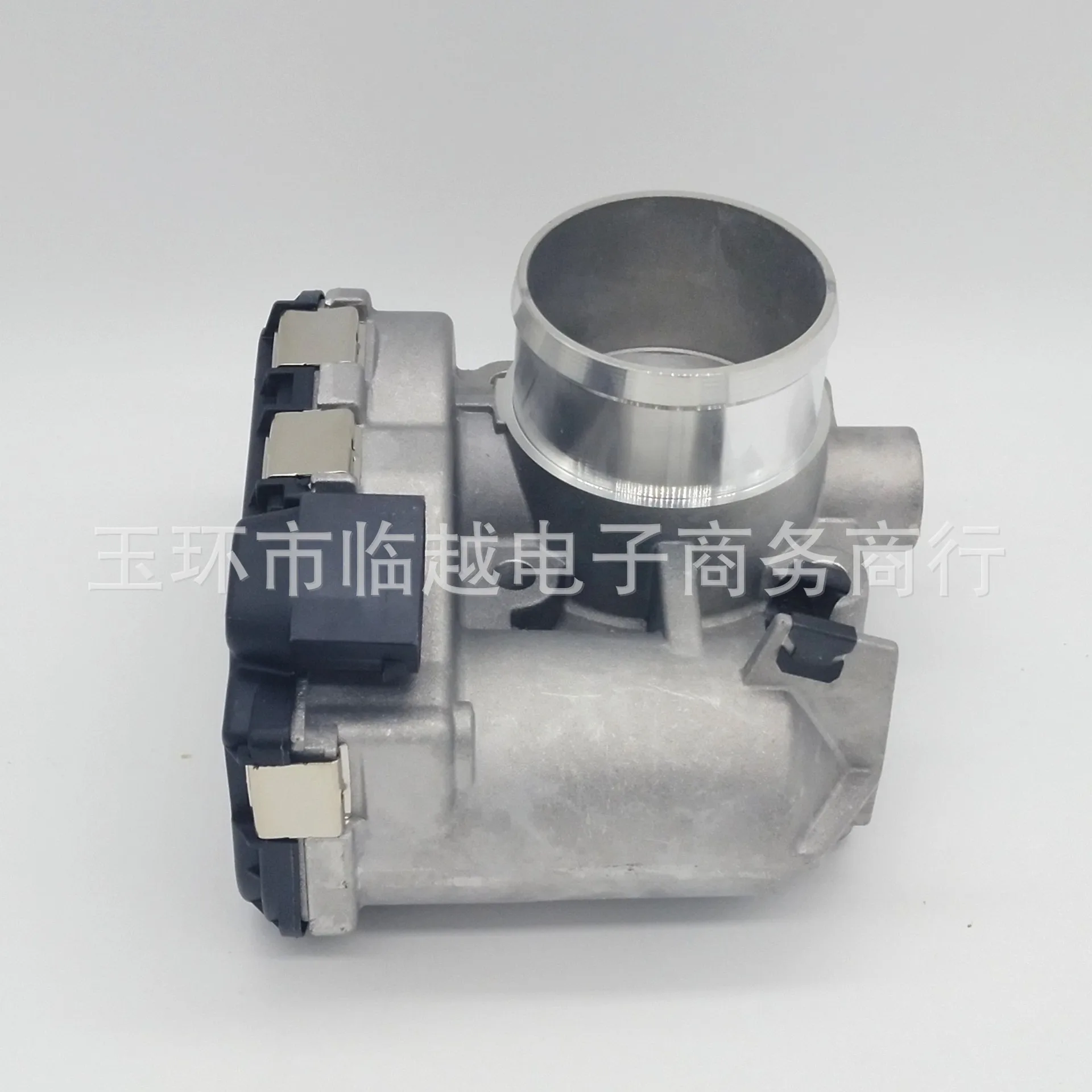 

Корпус дроссельной заслонки 77363462 77364549 77364949 77365394 для Alfa Romeo Fiat LANCIA 500C / 595C / 695C MITO 500L DELTA III 1,4