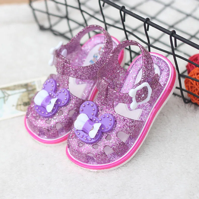 Girl sandals new fashion little girl princess shoes open toe primary school Korean version of summer children's crystal sho