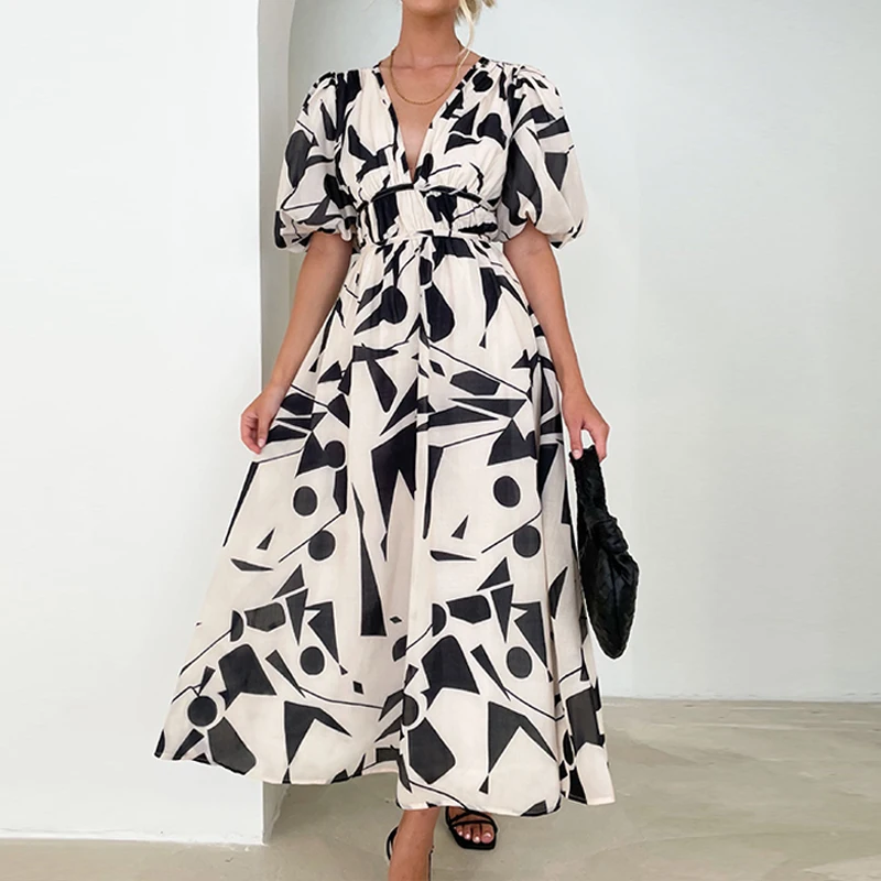 

Женское платье-макси с завышенной талией, V-образным вырезом и рукавами-фонариками