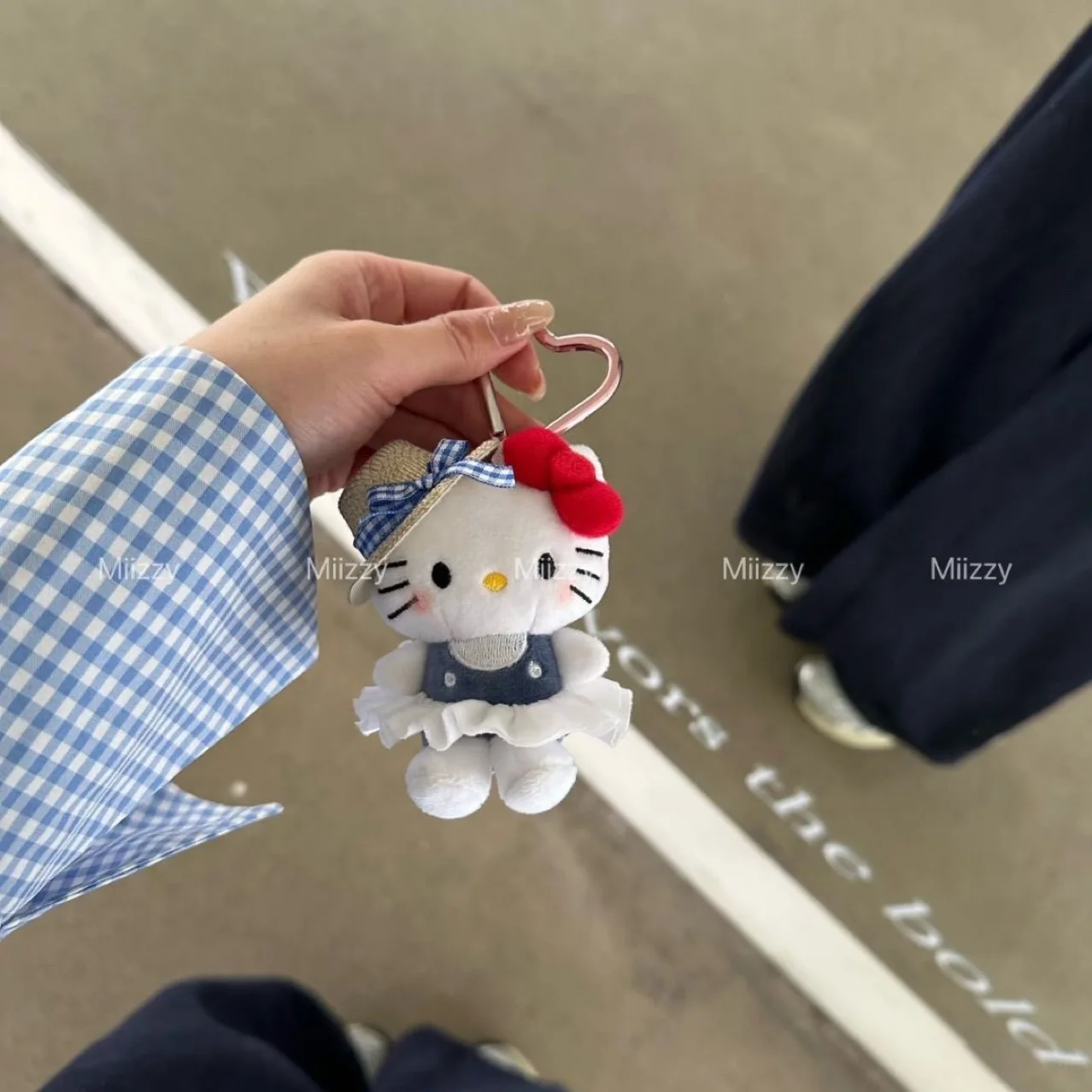 S8f758561ac444bdfa1c562ecde7d0051D - Hello Kitty Merch