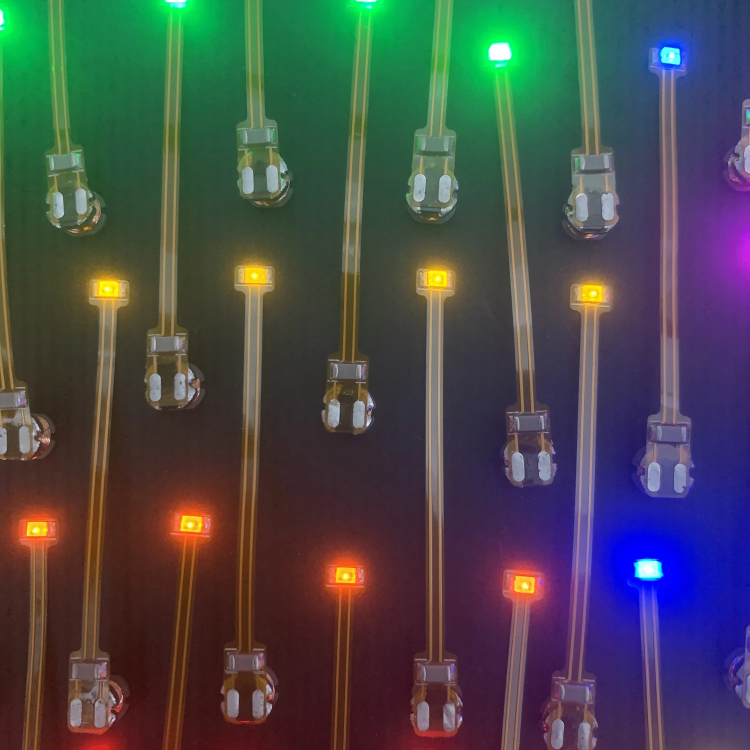 รูปสินค้า โคมไฟ LED ไร้สาย 5 ชิ้น สำหรับของเล่น