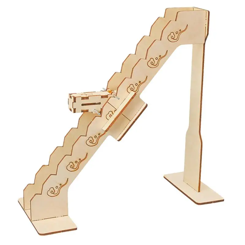 

Детские игрушки ручной работы со штыревыми ступеньками