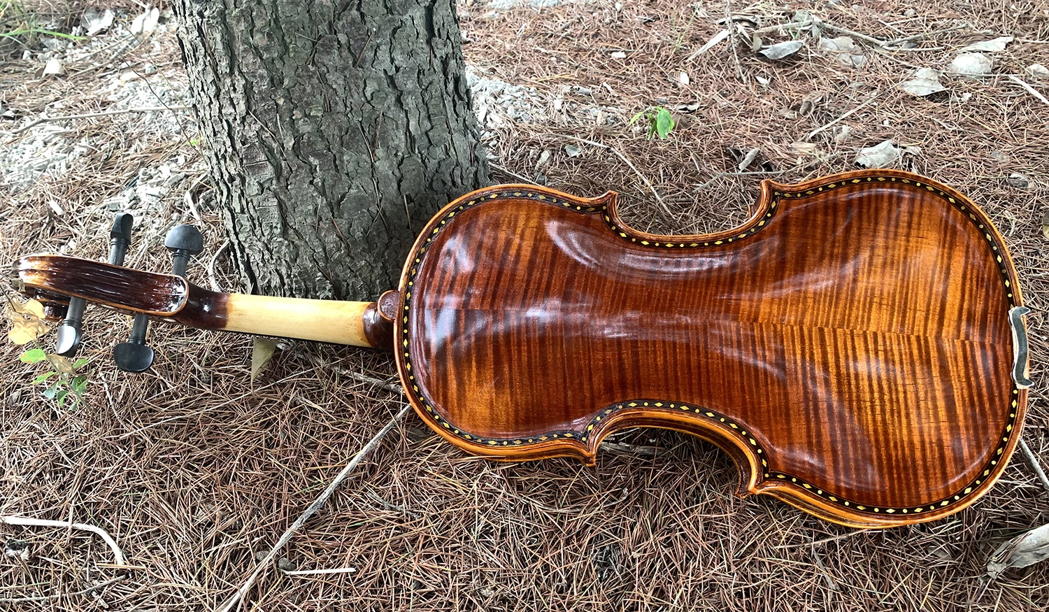 Violin 4/4 Flamed Violin With Shell Mosaic Fully Hand-made Strong Tone Free Case And Bow acoustic violin,violin accessories