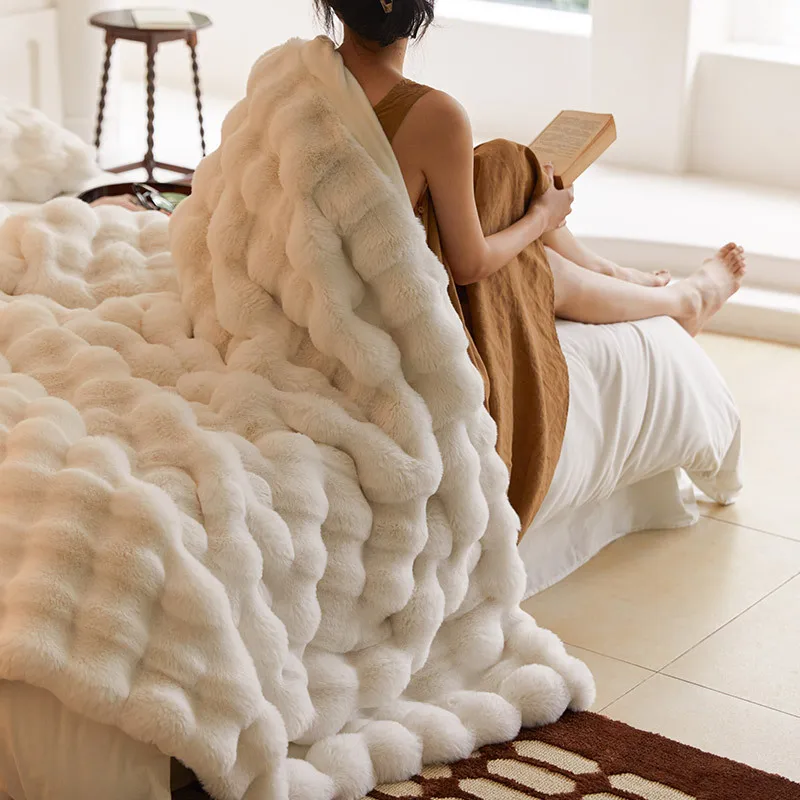 

160x200CM Tuscan Premium Imitation Fur Blanket Winter Warm Soft Comfortable Blanket Sofa Blanket Bedroom Sofa Warm Blanket