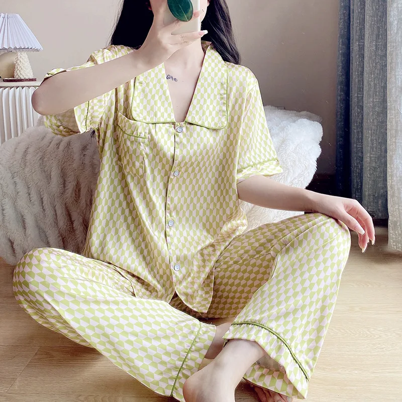 Рисунок 3 - Женские пижамные комплекты Пижама