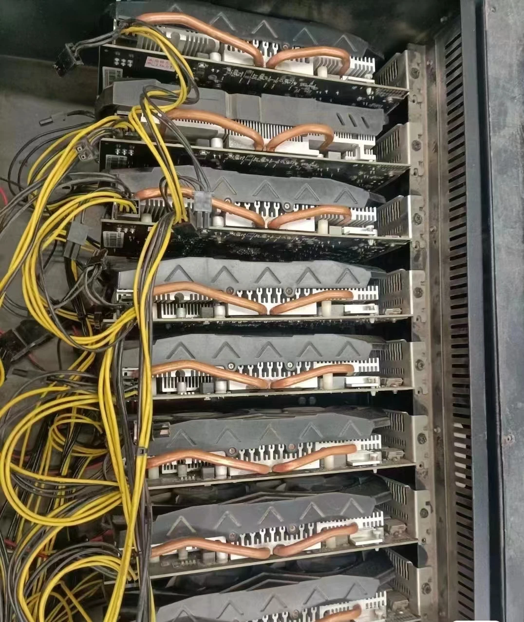 RTX 588 8G 230 +, 브랜드 없음, 하나의 플랫폼 및 하나의 전원 공급 장치에 8 개의 카드 포함, 오프라인 거래 만 허용