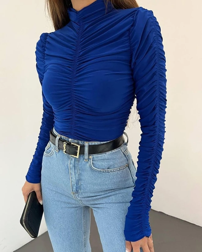 Рисунок 6 - Женский топ с высоким воротником