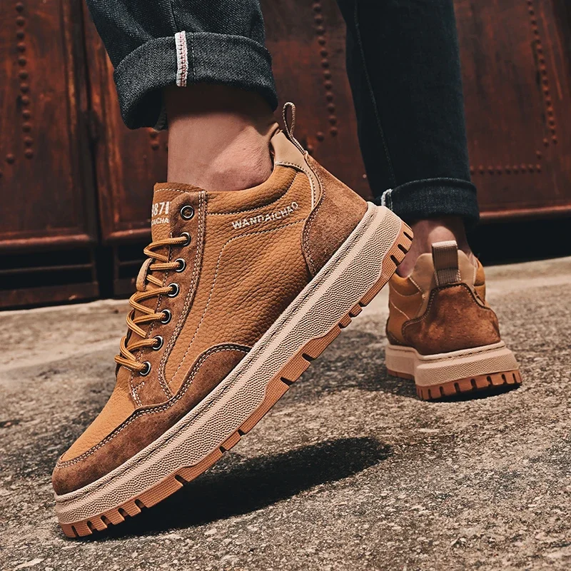 Stylish Versatile Men's Vulcanized Shoes 2023 Autumn Winter New Lightweight Breathable Platform Men Shoes Zapatillas De Deporte