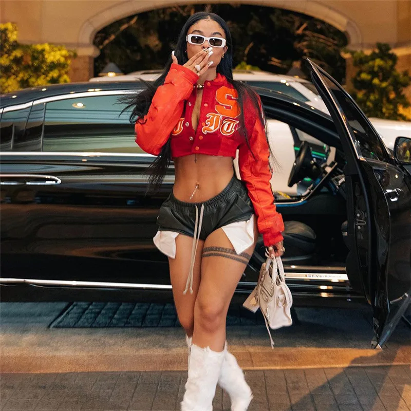

Varsity Jackets for Women Vintage Letter Print PU Cropped Baseball Coat 2023 Spring Autumn Fashion Streetwear Bomber Outwaer Y2k