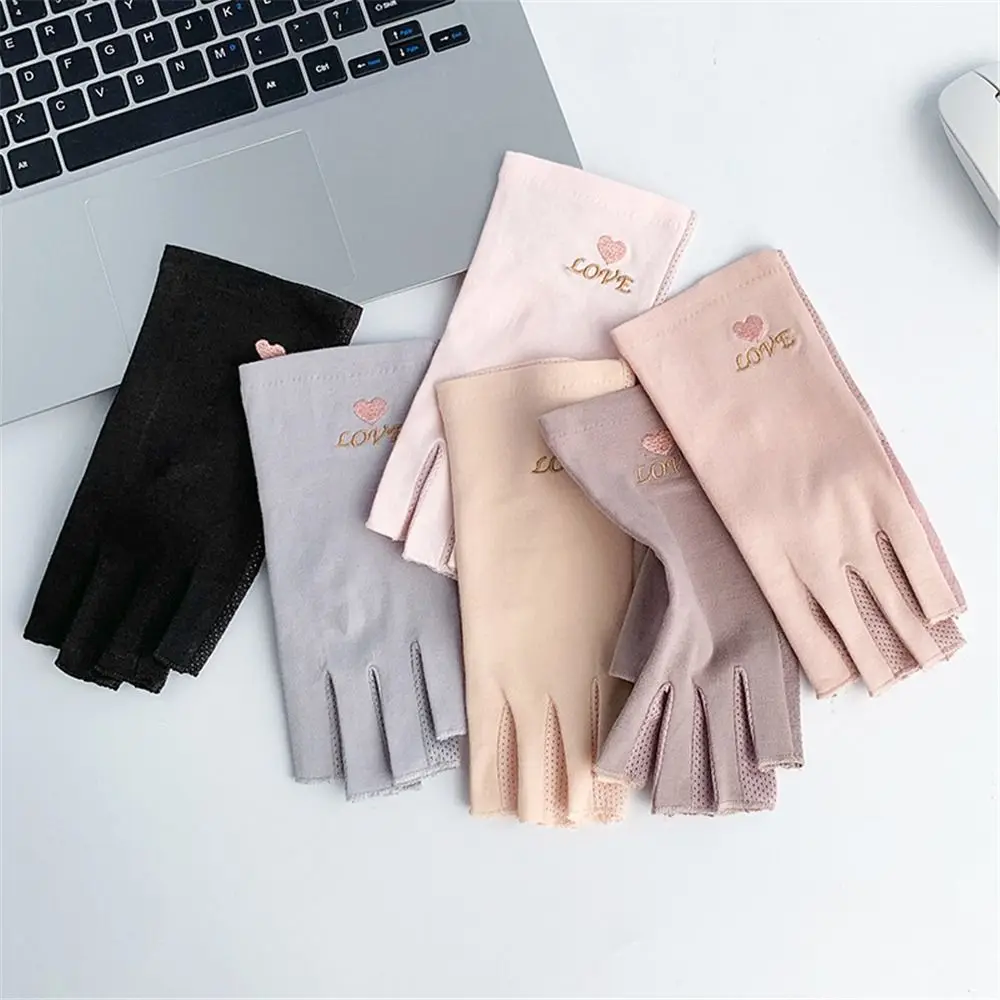 

Women Summer Solid Color Non-Slip Sunscreen Gloves Fingerless Gloves Short Mittens Half Finger Gloves