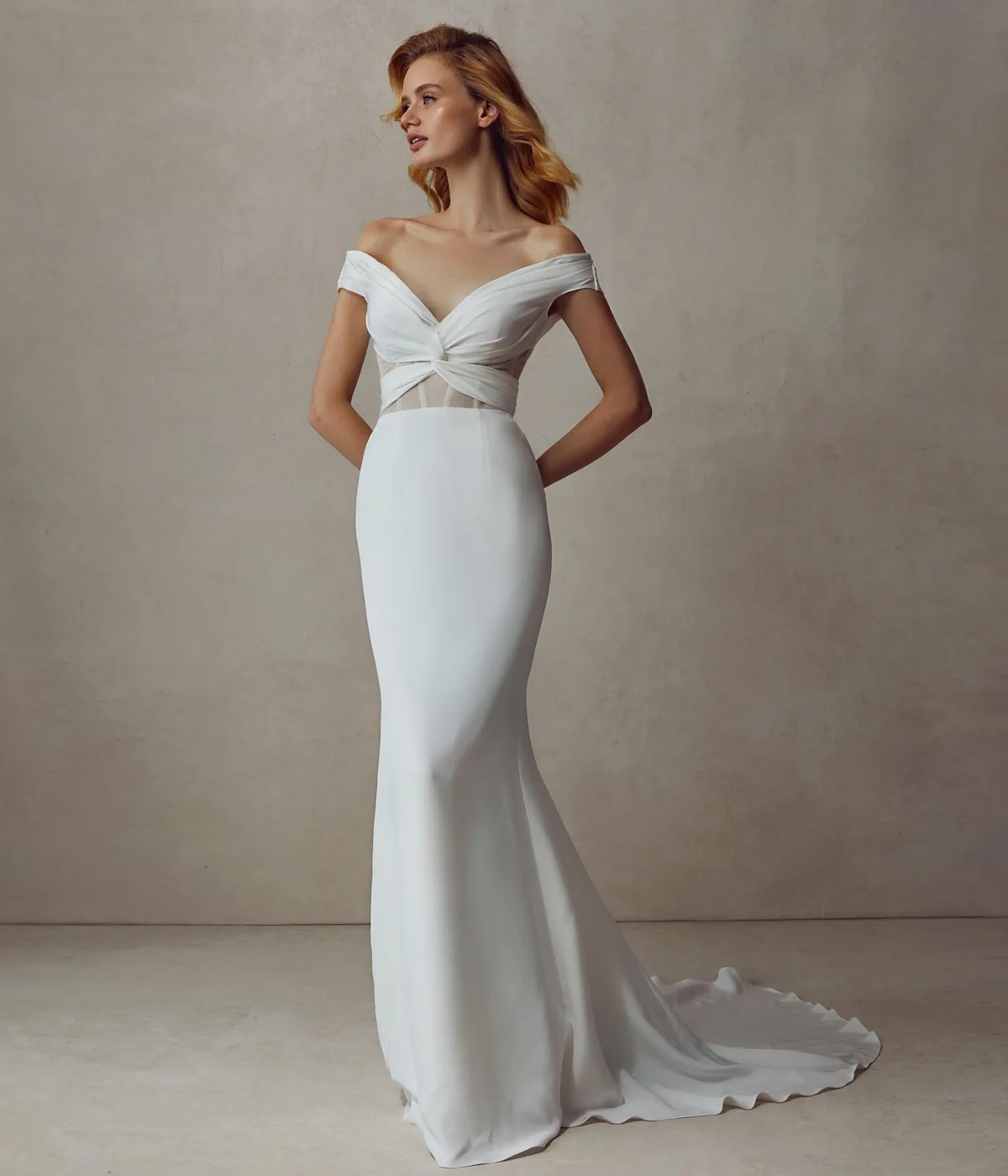 

KOYOUN Off Shoulder Wedding Dresses Pleated Mermaid Bride Gowns Illusion Backless Bridal Robe De Mariee