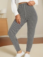 CUHAKCI Plus Size Elastic Casual Leggings Sports Tight Pants Thousand Bird Plaid Comfortable Soft Breathable Cropped Pants - Image 4