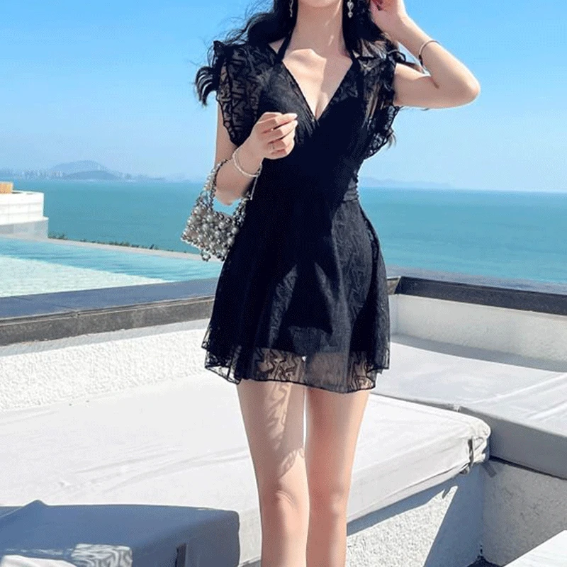 2023 New Solid Color Conjoined Body Flat Angle Conservative Slimming Sexy Oversized Lace Ruffles With Chest Pad Casual Swimwears