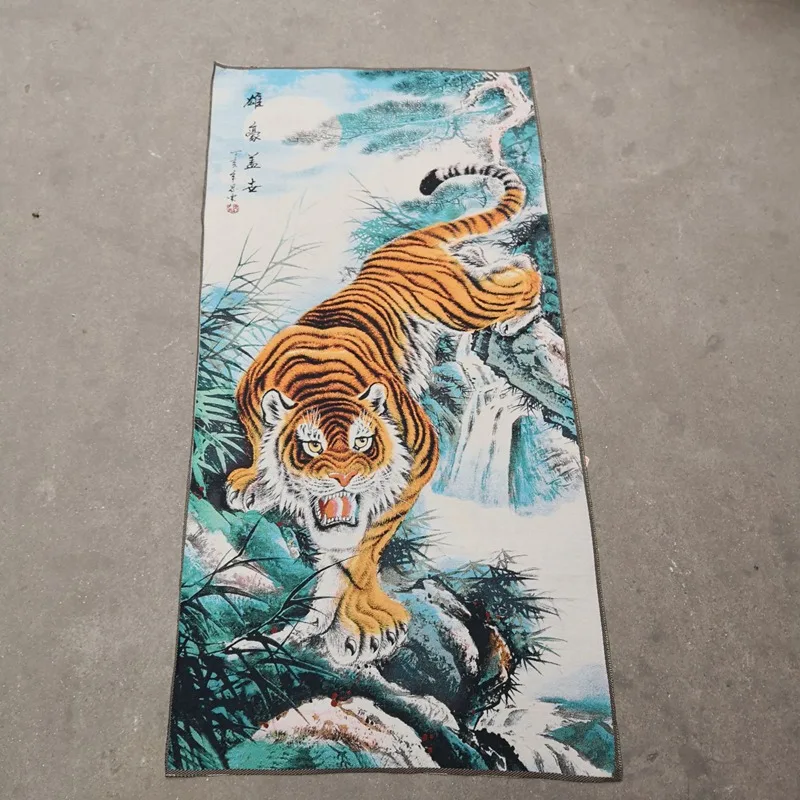 

Aggressive Tiger Exquisite Thangka Embroidery Used in Living Room Decorative Paintings Is Worth Collecting