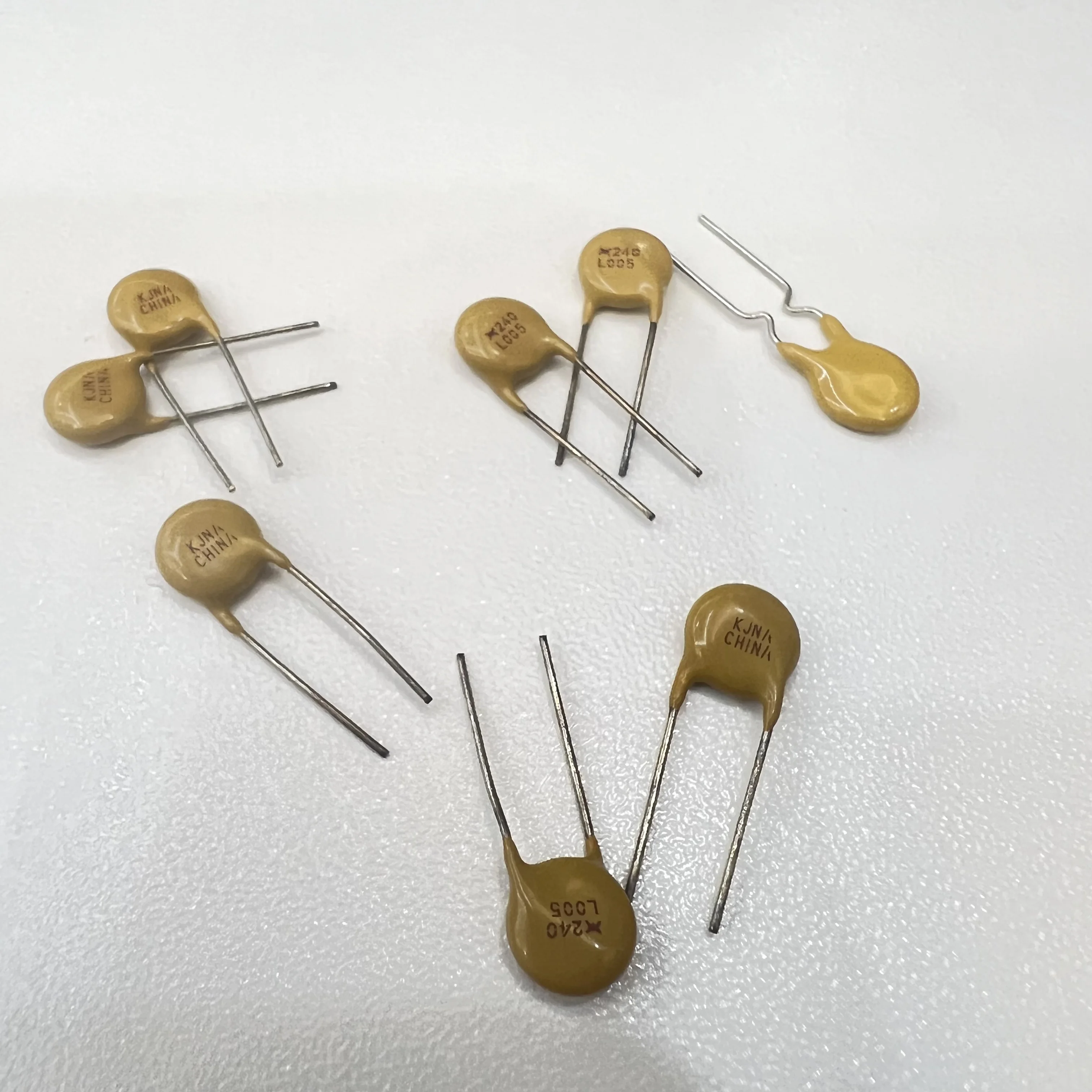 Polymeric PTC Resettable Fuse 240V (265V Int) 50 mA Ih Through Hole Radial, Disc