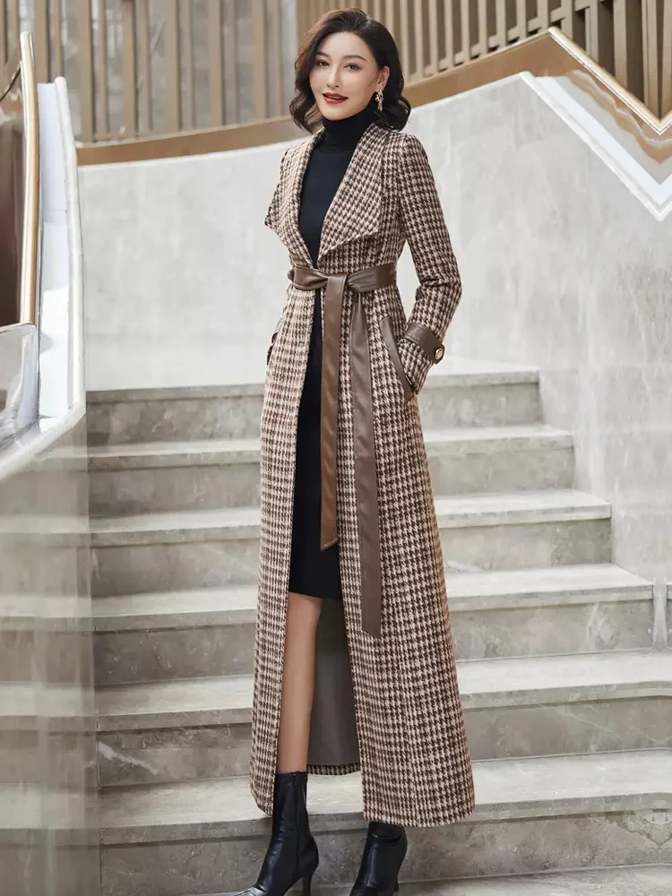 New Autumn Winter Long Plaid Wool Coat For Women Fashion Turn-down Collar Patchwork Slim Wool Blended Overcoat With Belt
