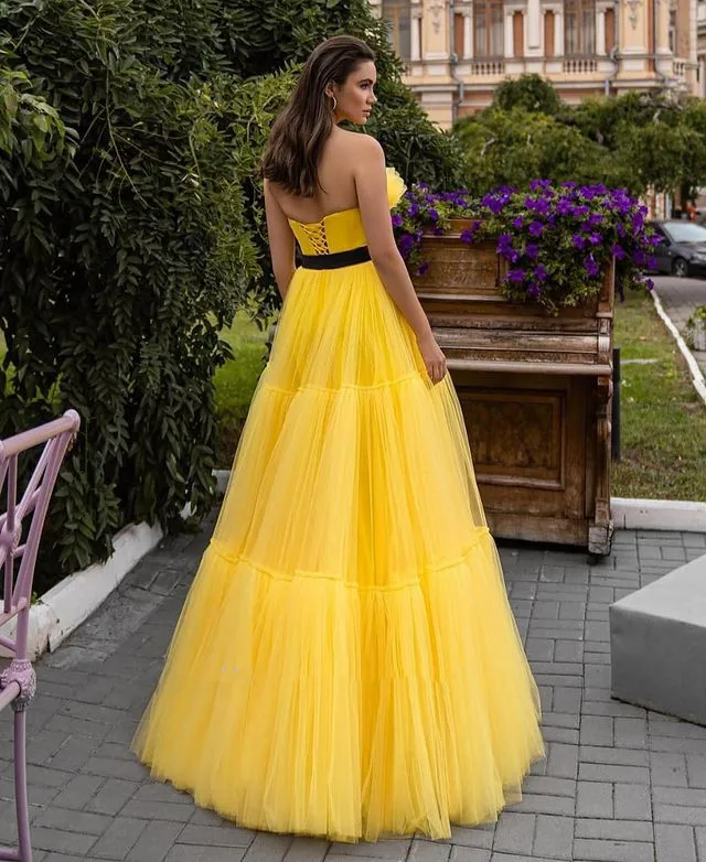 Elegant Yellow Evening Dresses with Black Belt Off Shoulder Strapless Empire Waist Tiered Tulle Wedding Party Gowns formal dresses & gowns