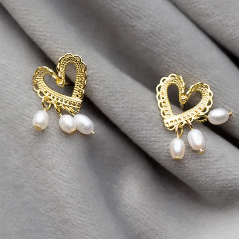 New Fashion Y2K Heart Pearl Stud Earrings for Women Vintage Silver Color Statement Ear Party Jewelry Gifts