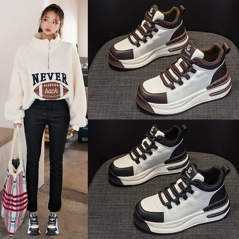 High top small white shoes for women in autumn 2023, new leather lace up casual shoes with thick soles and high  board shoes