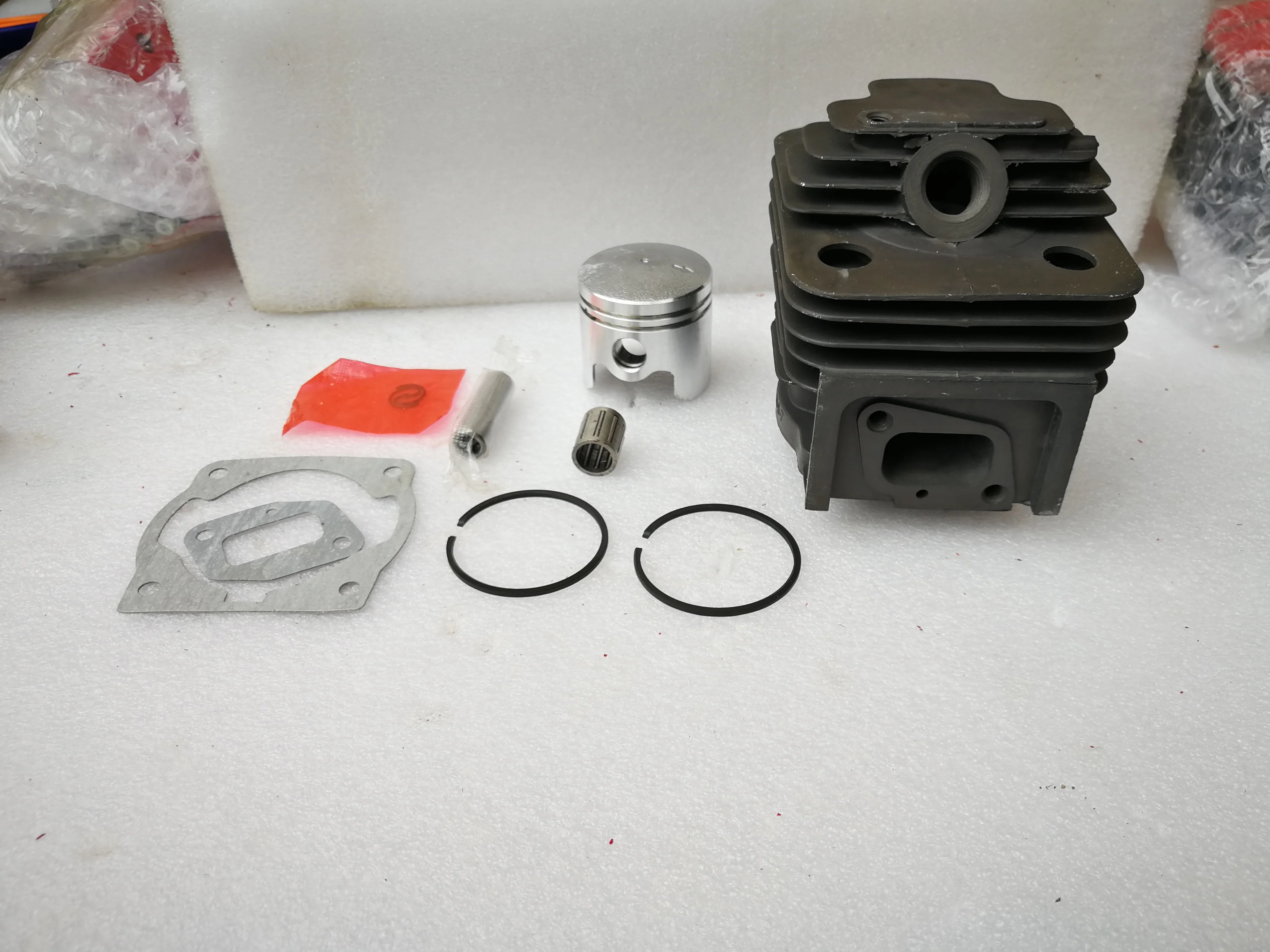 Cylinder Piston Kits for 44mm 44-5/520/TL50/TU50  CG520 Brush Cutter Grass Trimmer Engine 52cc  Bearing Gasket for hino w04c t w04ct w04c overhaul gasket kit engine bearing valve piston liner kit