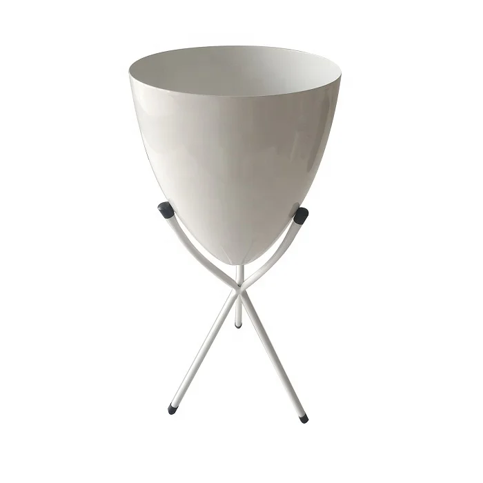 

Современная металлическая белая ваза с фотоэлементами