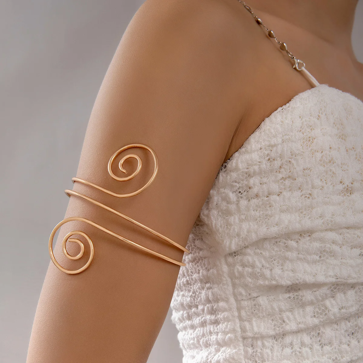 Multi-Layer Spiral Arm Ring Bracelet Exaggerated European and American Simple Vintage Open Cuff Bangles for Women Jewelry Gifts 4