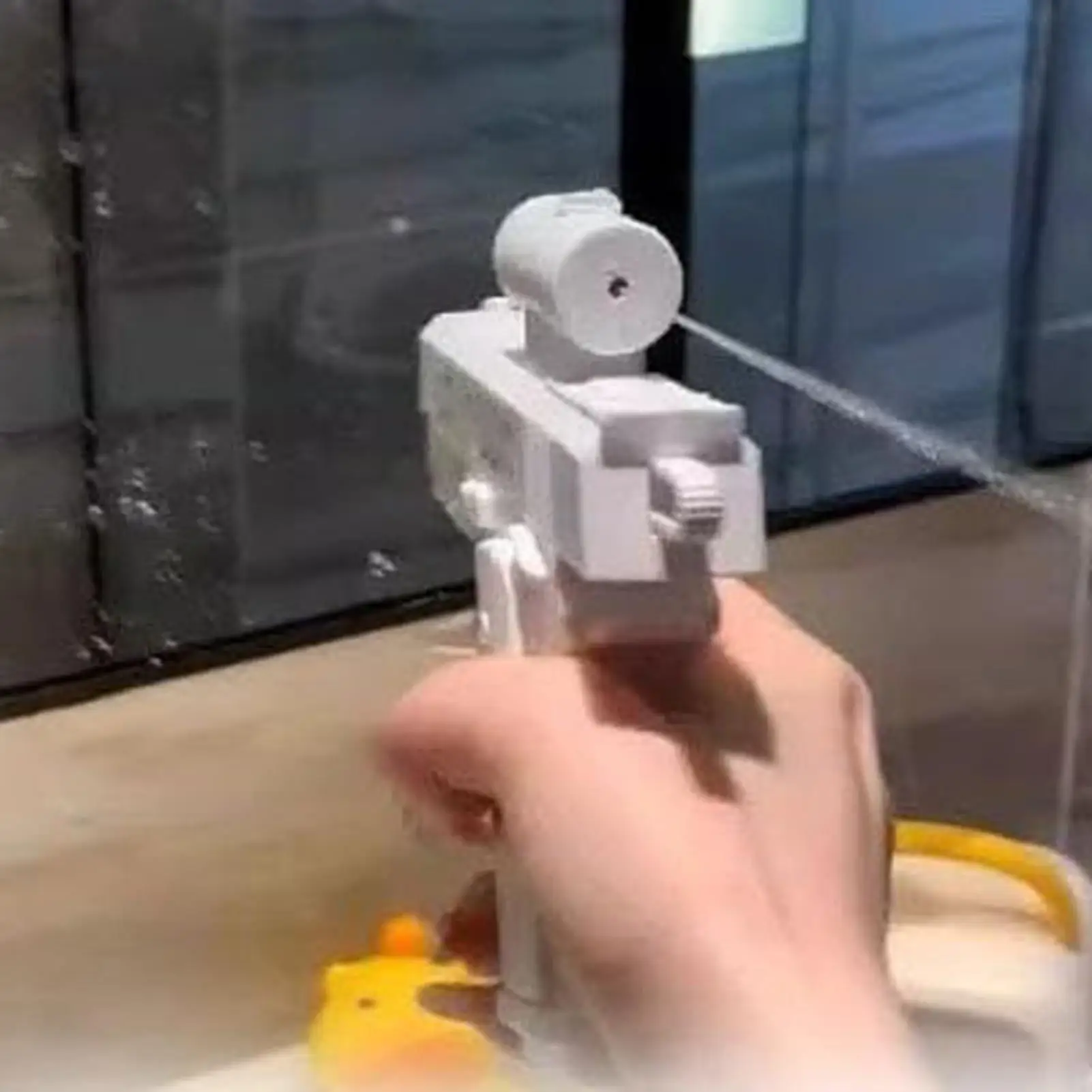 Water Squirter Toys Reverse Water Spray Squirter Toys Interactive Summer Hot Weather Outdoor Play Splashing Game for Backyard