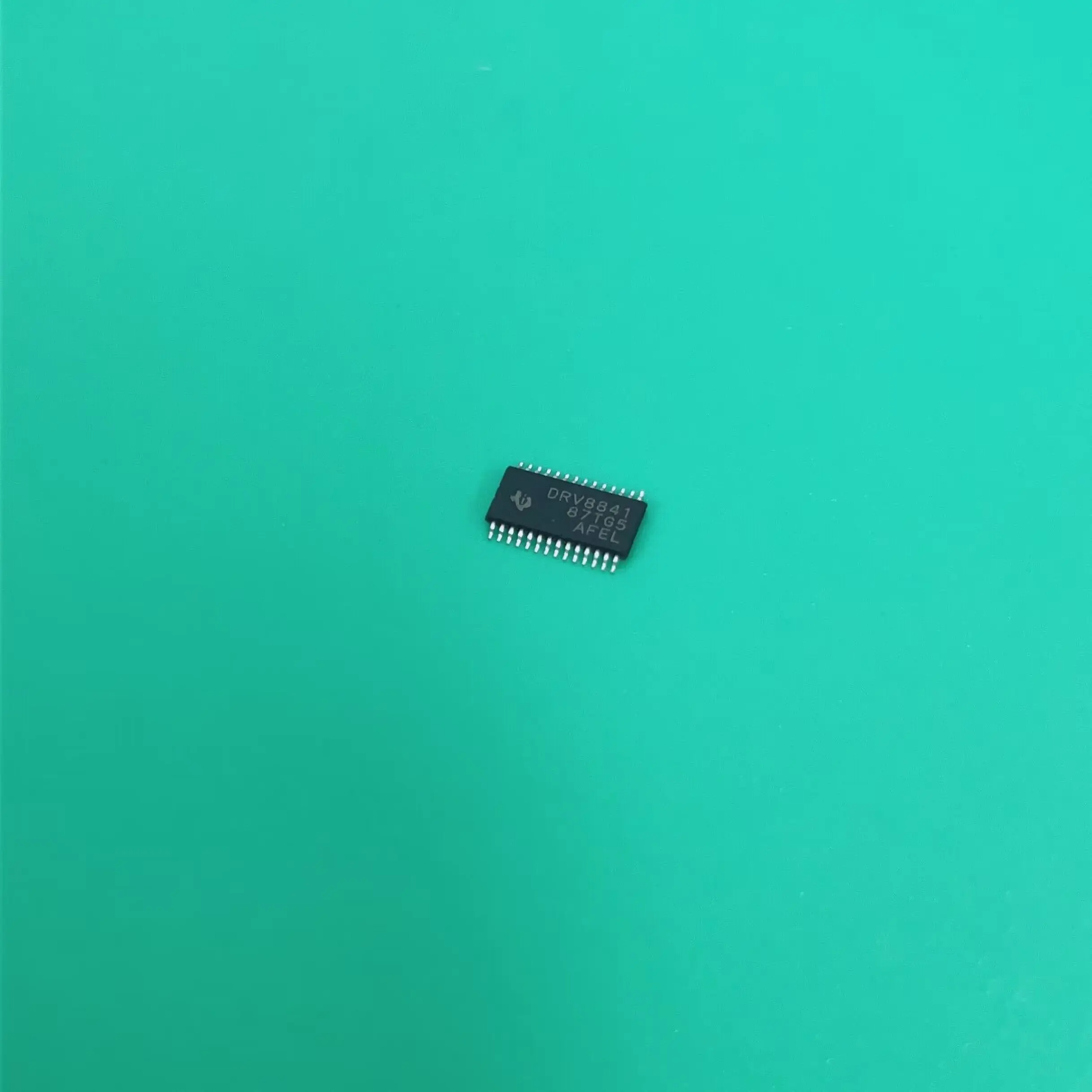 

5pcs/lot DRV8841PWPR HTSSOP28 DRV8841 PWPR MOTOR DRIV DUAL H-BRIDGE 2.5A HTSSOP Motion Motor Controllers DRV8841PW PR DRV8841PWR