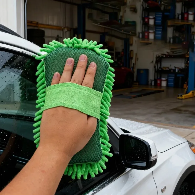 Coral Plush Chenille Sponge for Car Interior Cleaning Scratch-Free Dust Removal & Auto Body Dashboard Cleaning Tool Wash Gloves