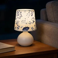 Lampe de bureau créative minimaliste USB pour chambre à coucher, équipée d'un abat-jour en tissu floral, adaptée à la lecture, chambre à coucher, salon 3