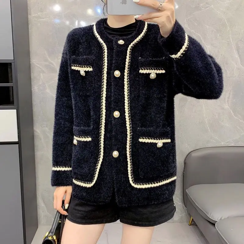 Elegant O-Neck Spliced Beading Button Korean Coats Women's Clothing 2023 Winter Loose Pockets Casual Warm Tops Commuter Jackets