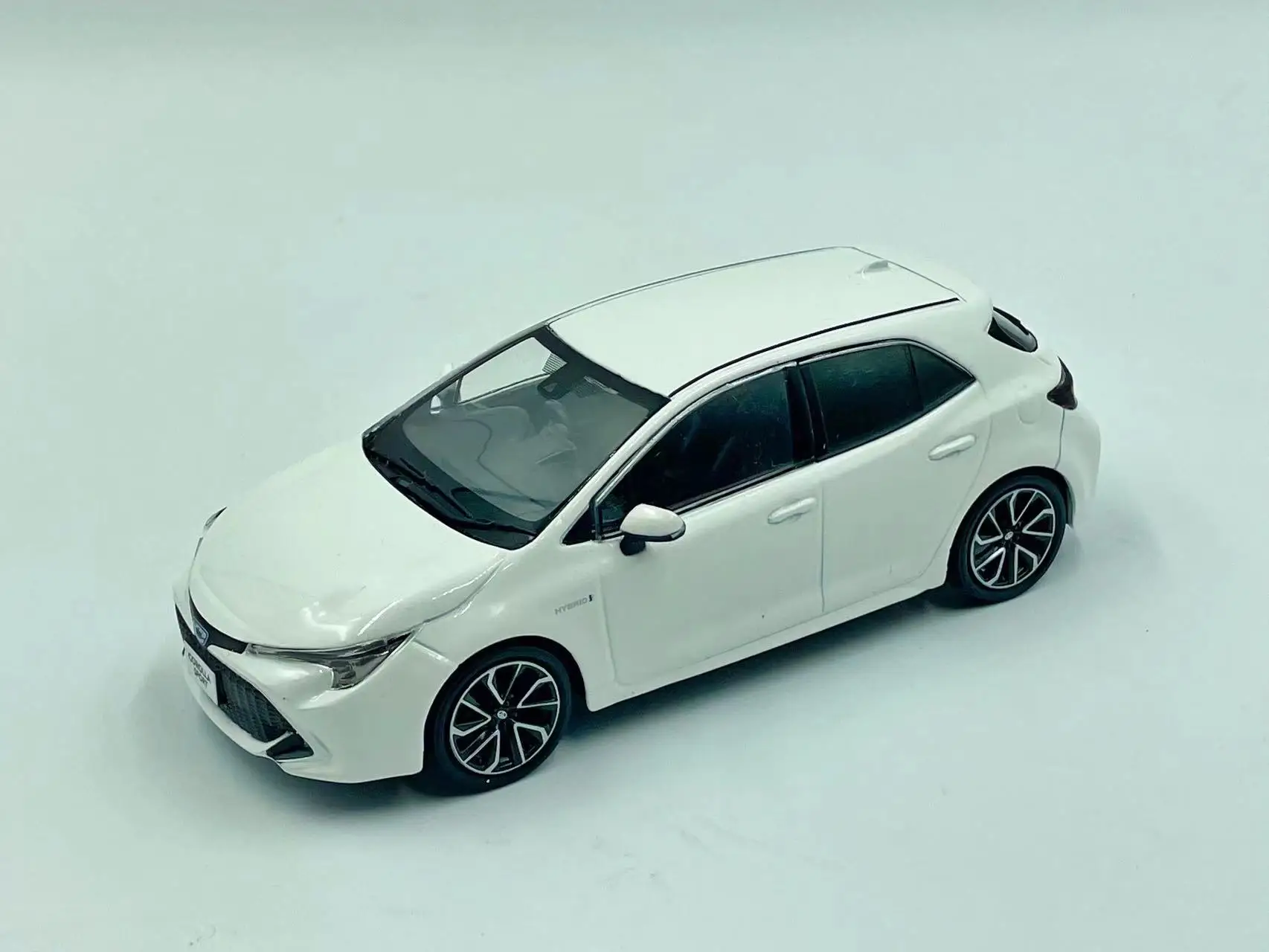 トヨタカローラスポーツjdm限定版樹脂自動車モデルおもちゃ