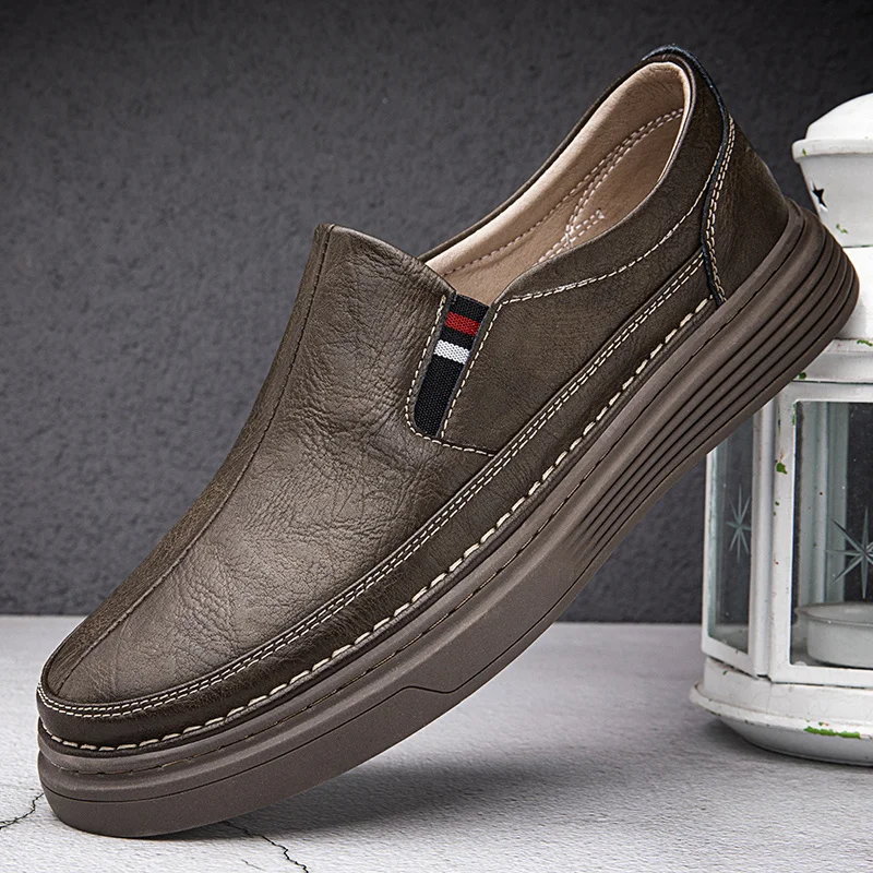 

Spring Men's Loafers High Quality Flat Sole Real Leather Shoes Outdoor Oxford Shoes Comfortable Massage Soles Casual Shoes