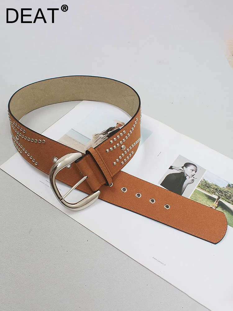 

DEAT Fashion Women PU Suede Belt Wide Adjustable Metal Buckle Solid Color Symmetry Rivet Girdle Autumn Vintage 2024 New 7AB1525