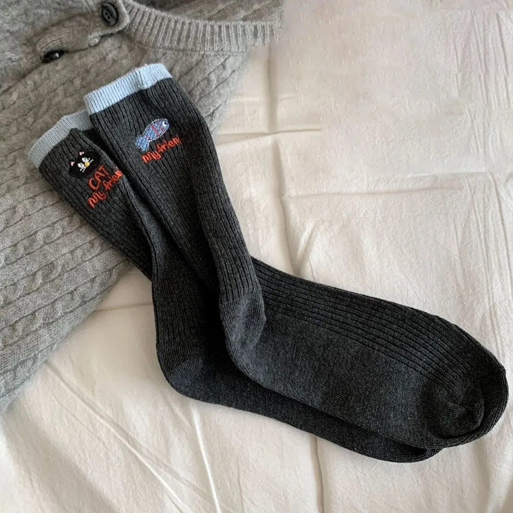 Breathable Cartoon Cat Mid Tube Socks for Men Women