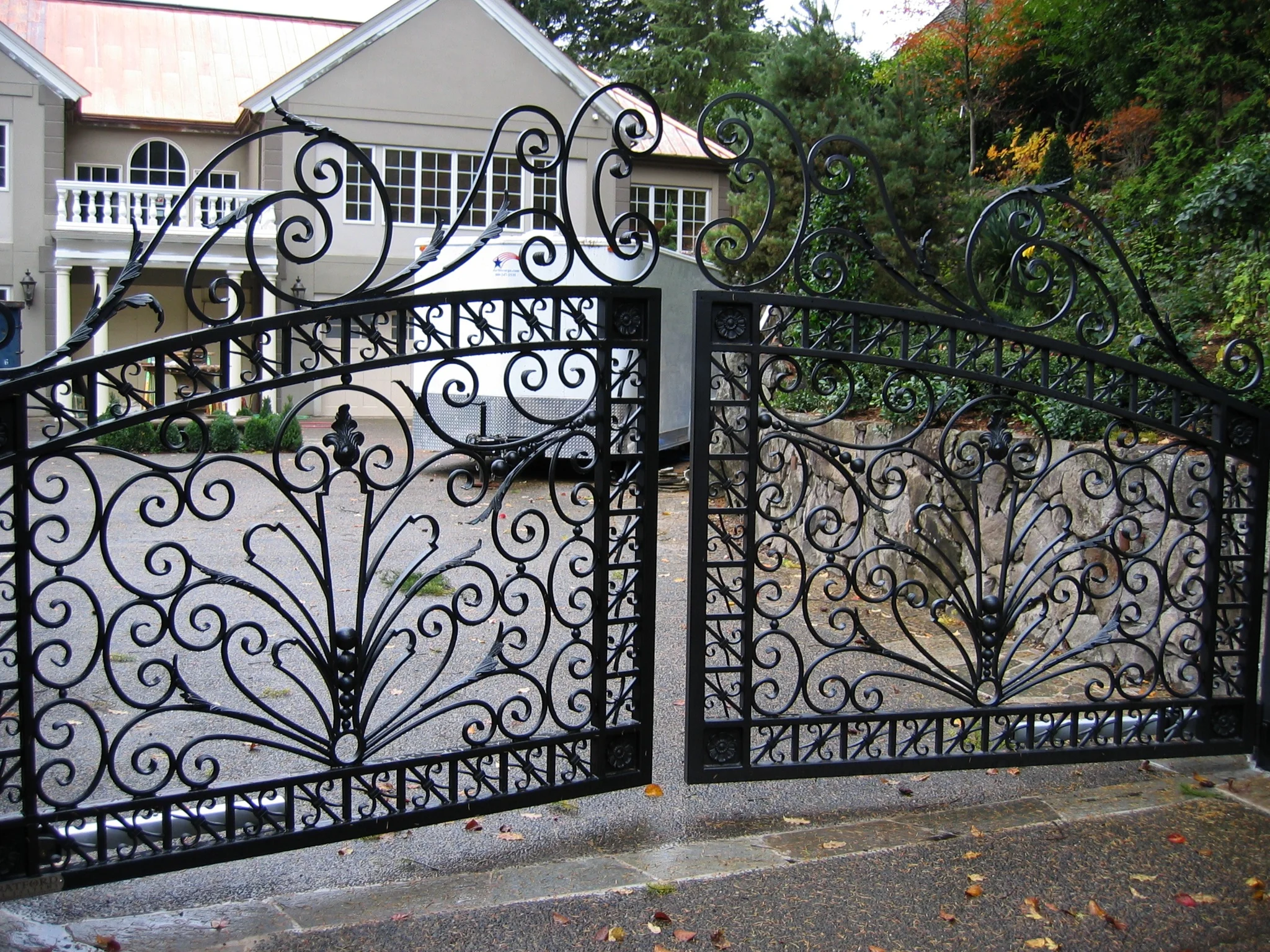 Hot Selling Iron Main Gate Designs Wrought Iron Gate Lock Iron Gate 6