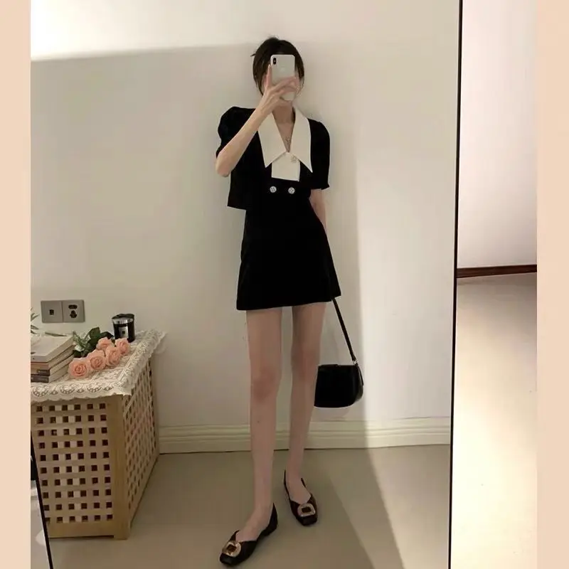 Light Mature Style Royal Sister Dress Two Piece Set for Women's 2023 Summer New Cool Elegant Style Small Black Dresses Outfits