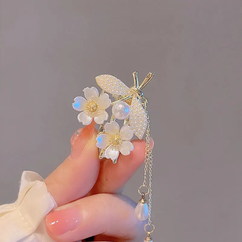 New Fashion Korean Style Alloy Imitation Pearl Grab Clip For Girl Women Shining Flower Tassel Chain Shark Hair Clips