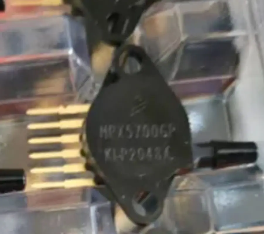 

Датчик давления MPX5700GP, 0,19 фунт/кв. Дюйм (4,93 кПа), вентилируемый манометр, штекер-0,2 дюйма (4,7 мм), трубка в ~ в MPX5700GP1 MPX5700