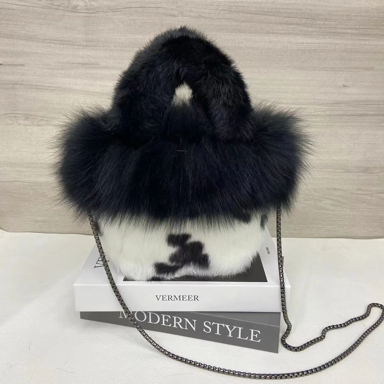 Real Fox Fur Bag Woman Crossbody Bags Ladies Furry Casual Fur Handbag Shoulder Bags Clutch Bag Fuzzy Luxury Evening Party Bag