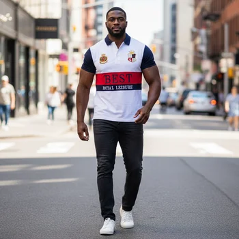 Nuova Polo da Uomo con Ricamo e Patchwork a Contrasto di Colore, Design Classico e Originale, Colletto Polo in Puro Cotone Traspirante